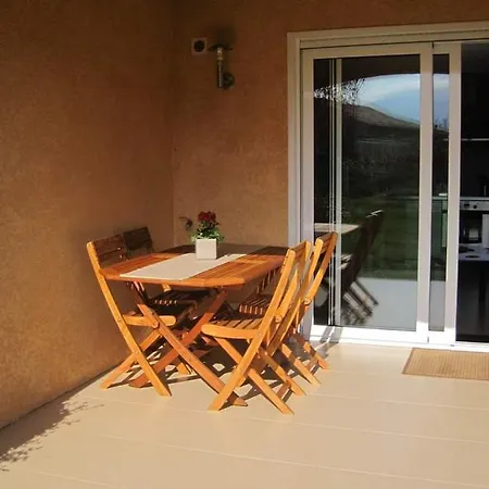 Апартаменты Coin Tranquille A 2km De Saint-florent Олетта