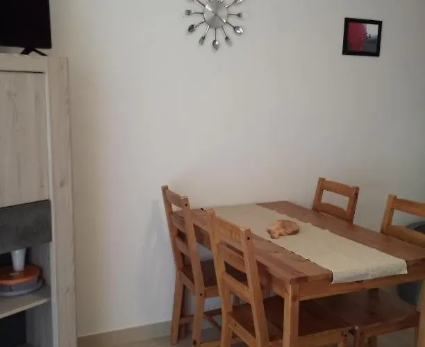 Coin Tranquille A 2km De Saint-florent Lägenhet